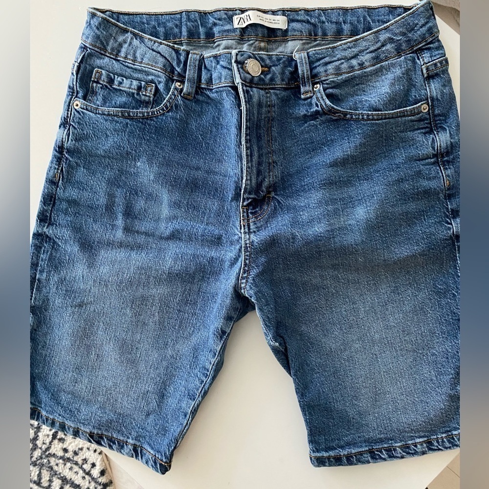 Size 34 Zara denim shorts​​​​​​​​